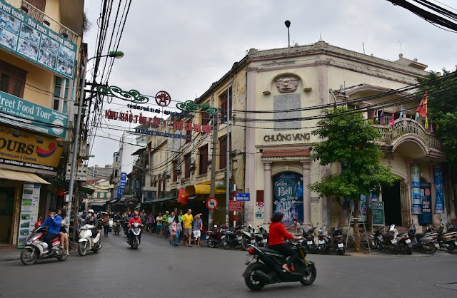 8 tips for exploring the Hanoi capital 1