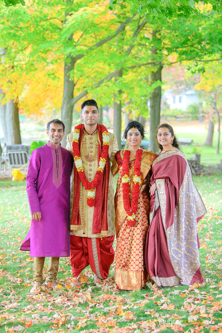 Indian Hindu Wedding Family Portraits Group Photos SudeepStudio.com Ann Arbor Indian Wedding Photographer