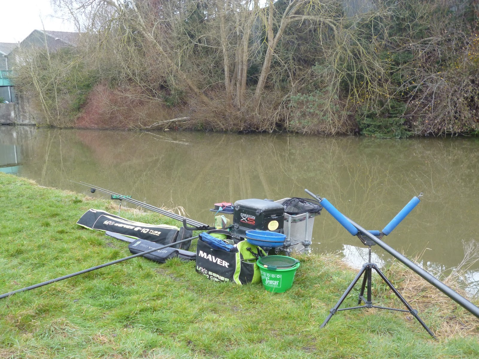 Ivan's Angle: Friday 1st April - Pleasure Session Feeder Canal Bristol