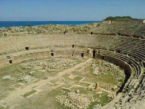 السياحة في مدينه الخمس غرب ليبيا جمال الاثار والطبيعة الخلابة فيها ، تقع مدينة الخمس شرق مدينة طرابلس بحوالي 120 كم بليبيا. ومدينة الخمس  ، هي المركز الإداري لمحافظةالمرقب.