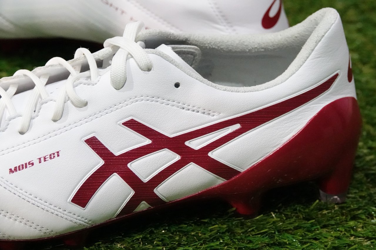 Next Gen Asics Ds Light X Fly 4 Football Boots All About Iniesta S New Boots Footy Headlines