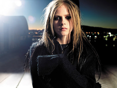 Avril Lavigne desktop wallpapers and photos