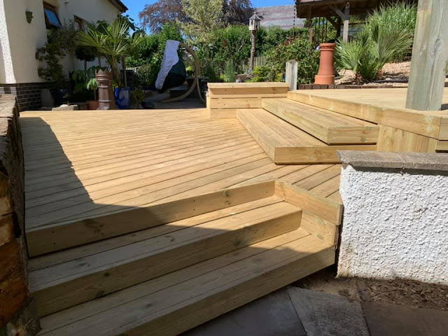 decking steps and staircase