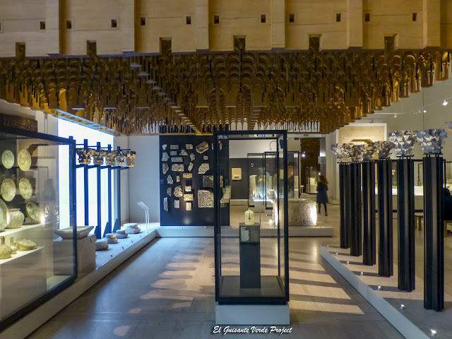 Museo Arqueológico Nacional, Capiteles del Claustro de Santa María la Real, por El Guisante Verde Project