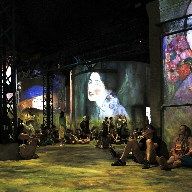 Paris: L'atelier des lumières