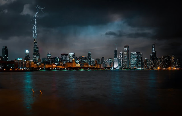 Thunder-Strikes-The-City-Of-Chicago-Goodnight