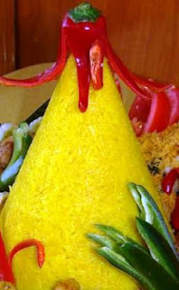 Nasi Tumpeng Ulang Tahun