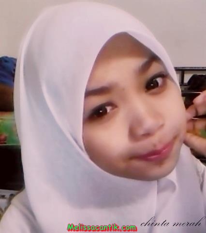 Skandal Foto Bugil Cewek ABG Imut Berjilbab 2013