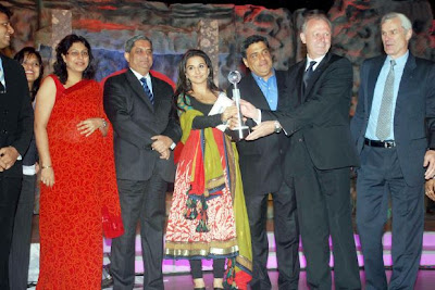 Vidya Balan at UTV Autocar India Awards 2011