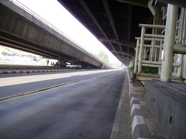 Road to Jakrta City