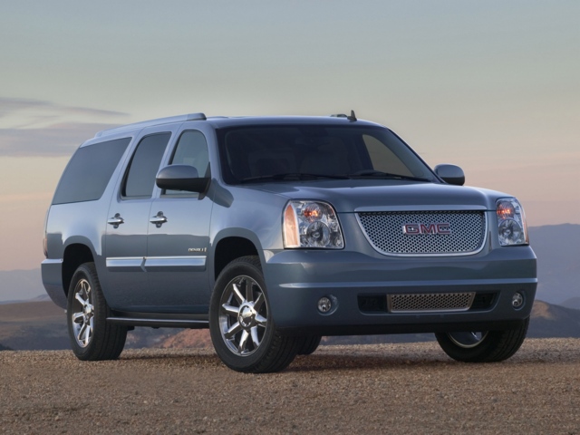 Gmc Yukon 1500. The mammoth 2011 GMC Yukon XL