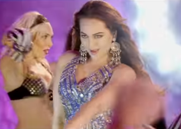 Sonakshi Sinha flaunts her sizzling side in 'O Janiya' from Force 2.