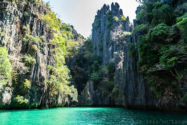 Small-Lagoon-Miniloc-Archipel-de-Bacuit-Palawan-Philippines