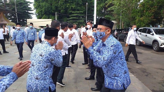 Hari Pertama Kerja, Samsat Depok Tetap Waspadai Penyebaran Covid-19. Perketat Prokes