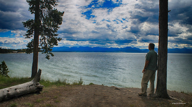 Yellowstone Lake east entrance Absaroka volcanics Buffalo Bill Cody Wyoming copyright RocDocTravel.com