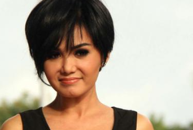 Kumpulan Foto Model  Rambut  Yuni  Shara  Foto Gaya Rambut  