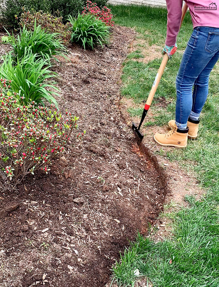 How to edge flower beds