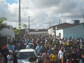 Blog de andreluizichu : REPÓRTER ANDRÉ LUIZ - ICHU - BAHIA - (75) 8122-4970 - DEUS É FIEL - EMAIL: andreluizichu@hotmail.com, Comunidade ichuense se despede do Desportista Fiinho