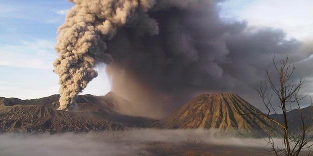 Letusan Gunung Bromo