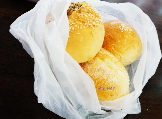 Bread , Xian Fu Hawker Centre, Felda Bukit Tongkat, 86000 Kluang, Johor