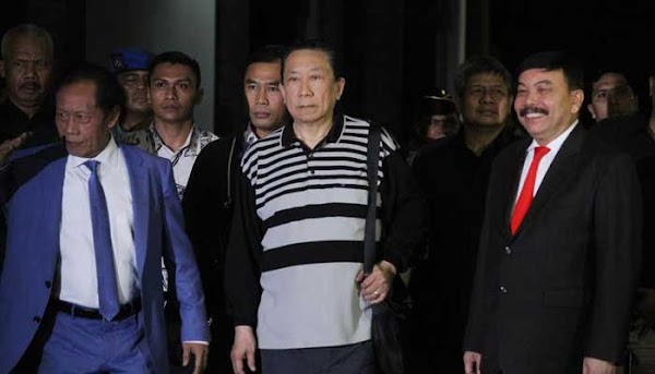 Samadikun Tidak Diborgol,Dijemput Lagi,DPR: Itu Sama Aja Memanjakan Koruptor