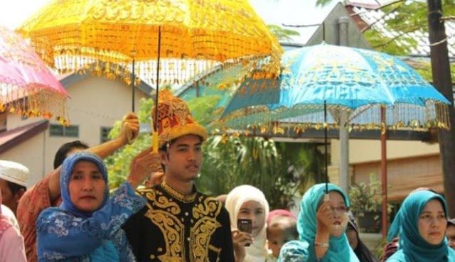 Melihat Tahapan Upacara Perkawinan Adat Aceh