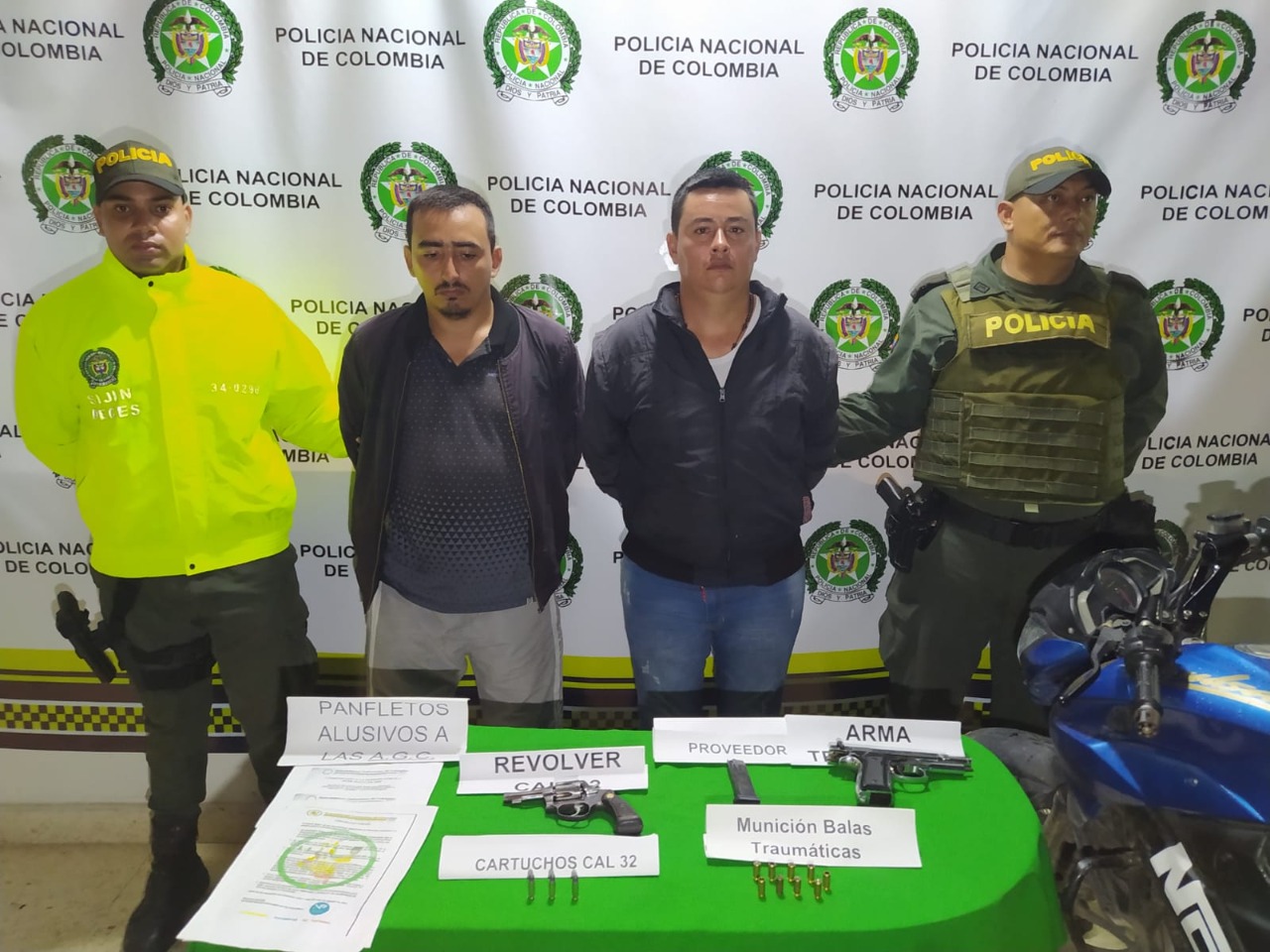 https://www.notasrosas.com/Dos presuntos integrantes del Clan Del Golfo, fueron arrestados en Aguachica - Cesar