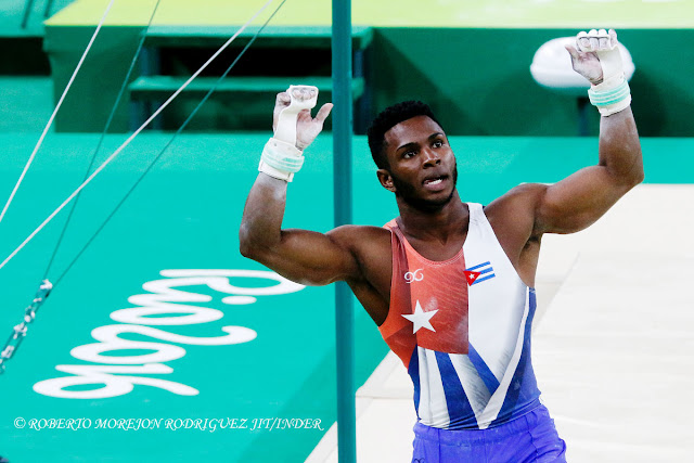 Manrique Larduet Bicet de Cuba,  compite en la final de la barra fija de la gimnasia artística de los Juegos Olímpicos de Río de Janeiro, en HSBC Arena, ubicado en el Parque Olímpico, en Barra de Tijuca, Brasil,  el 16  de agosto de 2016.