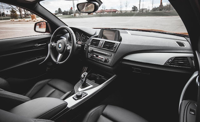 2016 Mercedes GLA interior