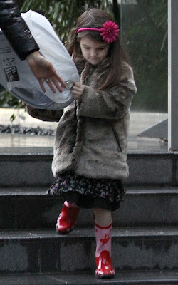 Katie Holmes and Suri Cruise shopping in Vancouver