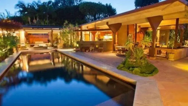 Coldplay Vocalist Chris Martin Luxury Home