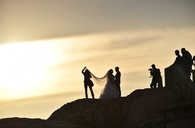 Choosing a photographer for Mediterranean wedding