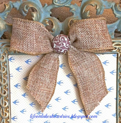 burlap bow with button 