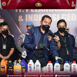 Polisi Gerebek Pabrik Oli Palsu Beromzet Ratusan Juta Rupiah