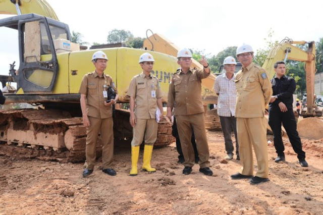 Gubernur Ansar Tinjau Proyek Infrastruktur Fisik dan Jalan di Bintan