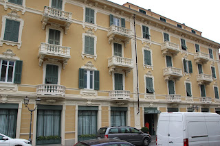 Alassio Hotels: www.alassio.mobi/de/ (Blumenriviera, Ligurien, Italien)