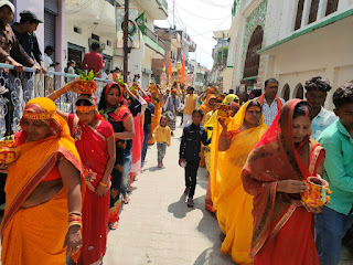 जौनपुर: नवरात्र की प्रतिपदा को निकली कलश यात्रा | #NayaSaveraNetwork