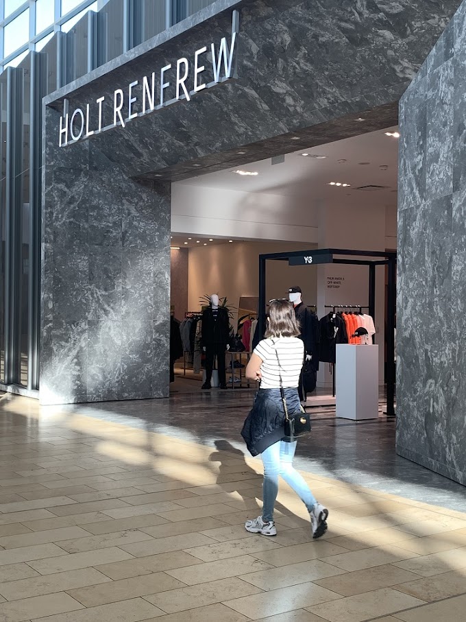 Holt Renfrew - Yorkdale Mall Toronto