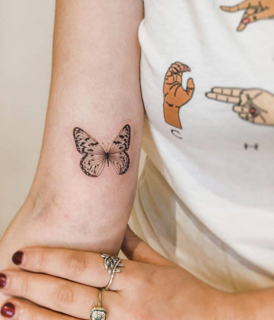 60 tatuagens femininas de diversos estilos, modelos, e posições