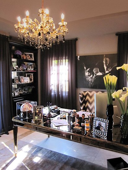 Khloe Kardashian Home Office