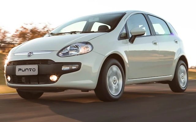 Fiat Punto Attractive 2013 - Itália