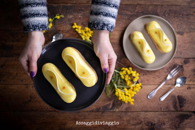 Dolce mimosa moderno al mango e limone