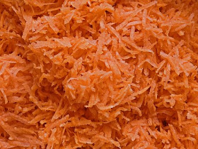 sweet grated organic carrots