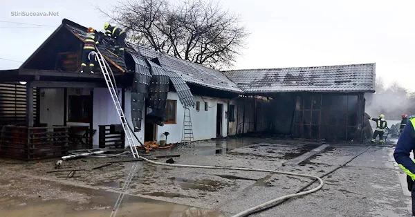 Magazin, vulcanizare și spălătorie auto din centrul comunei Mălini cuprinse de un incendiu