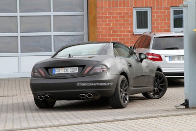 Mercedes SLK AMG 2011 New spyshots and details