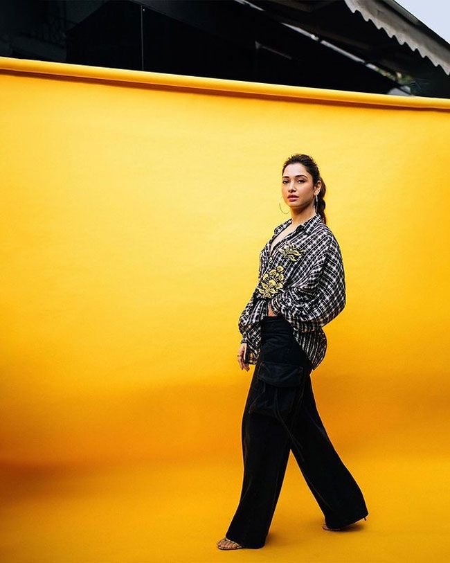 Pic talk: A beautiful pose by Tamannaah in blue