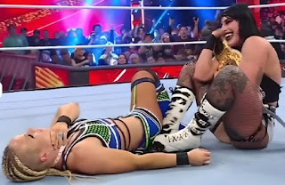 Rhea Ripley vs. Ivy Nile por el Campeonato Mundial Femenil WWE.