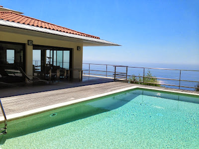 villa with pool in Eze, views on the sea