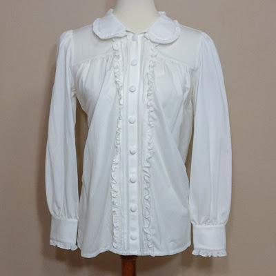 Physical Drop Round Collar Blouse (Stripe) Offwhite