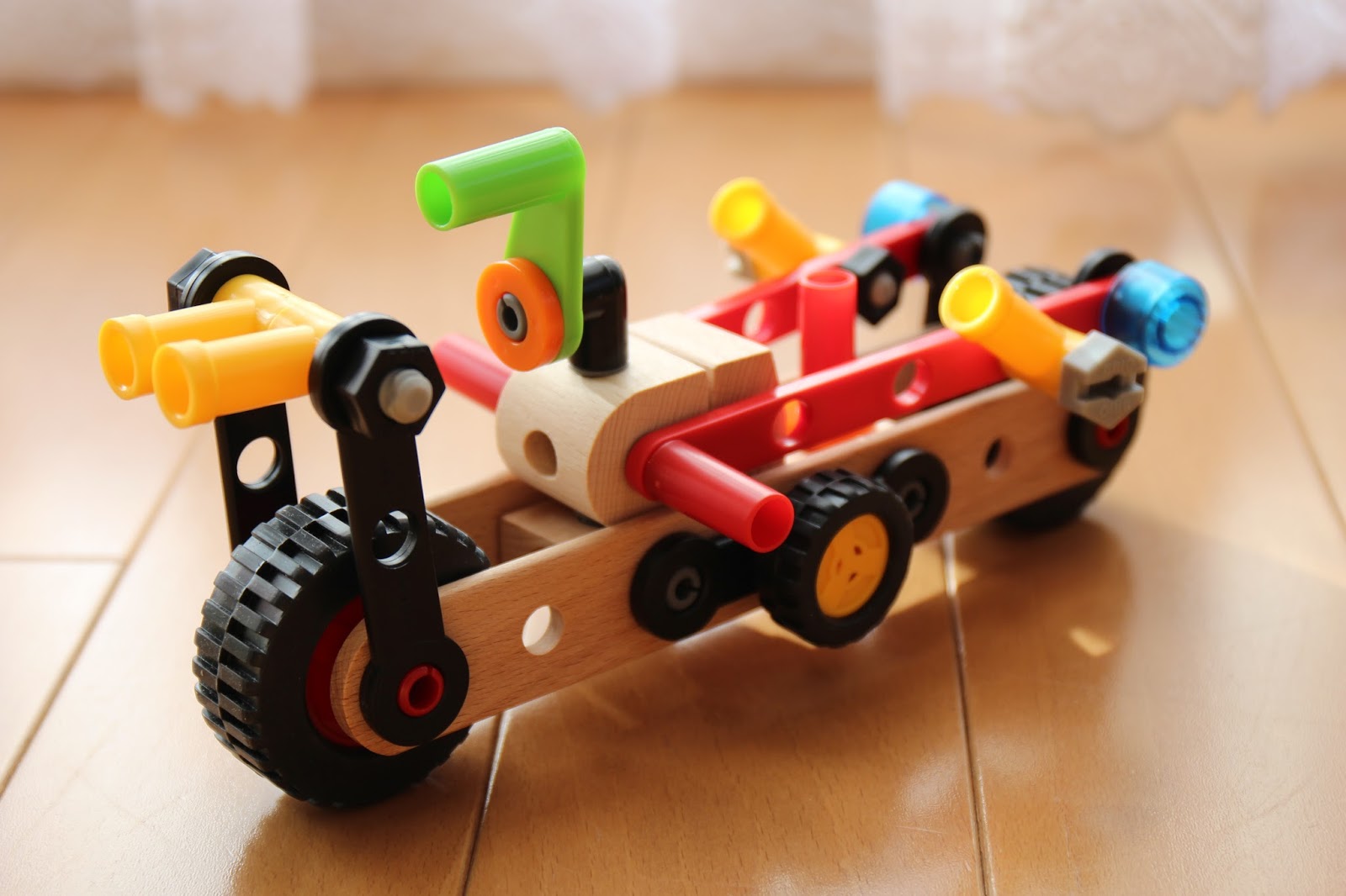 ブリオ Brio のビルダー クリエイティブセットはいつまでも遊べるおもちゃ 子どものおもちゃ イクメンライフハッカー